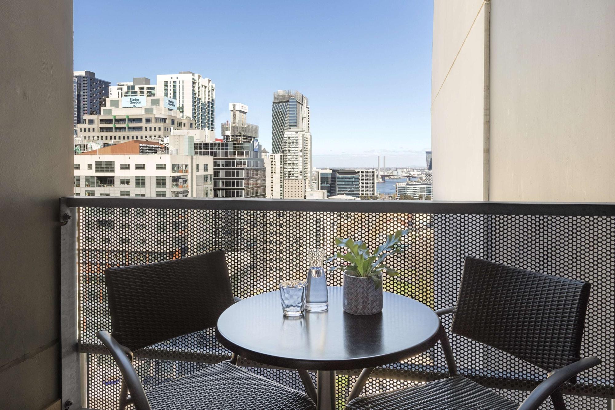 Oaks Melbourne On William Suites Екстер'єр фото